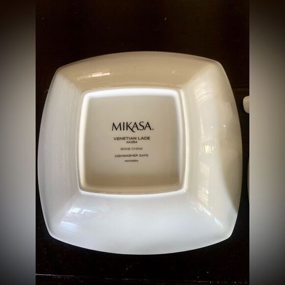 Mikasa Venetian Lace Bone China Serving Bowl -Sugar -Creamer Discontinued Piece - Picture 16 of 16